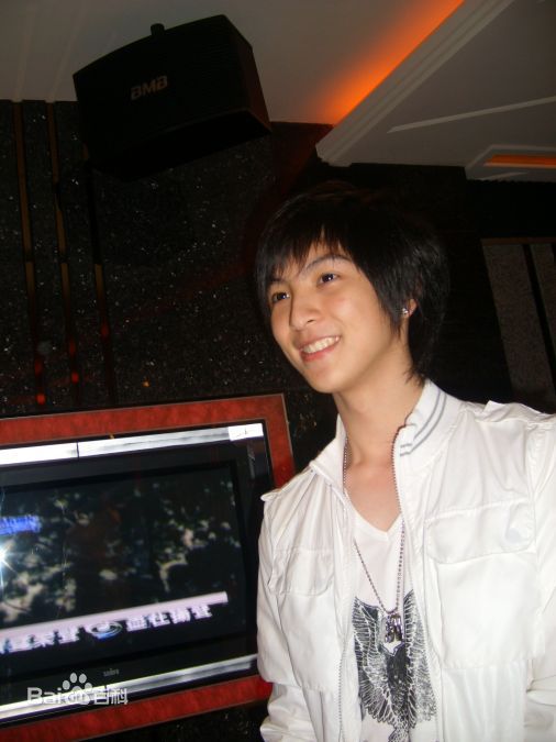 顾人麒(Kenji)生日会前后照片