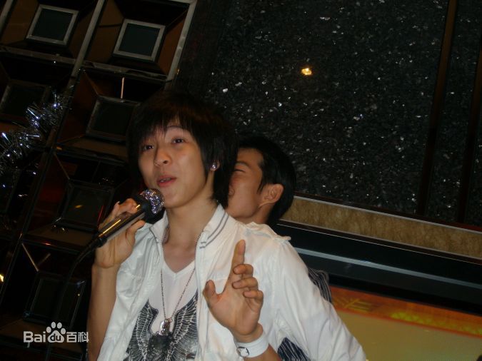 顾人麒(Kenji)生日会前后照片