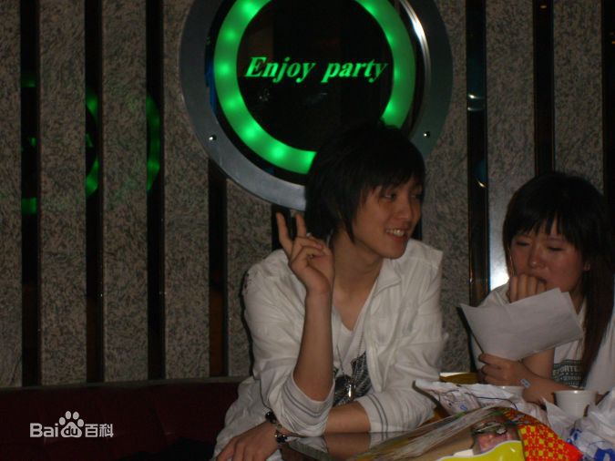 顾人麒(Kenji)生日会前后照片