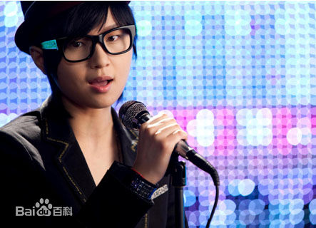 最新赖伟康性感图片