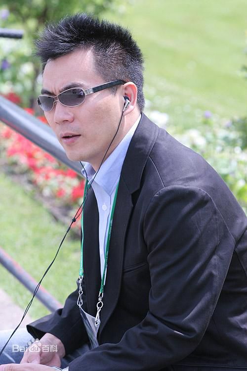 最新黄健翔精彩图册