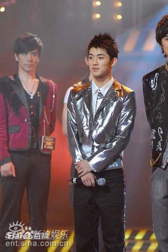 陈奕龙 加油好男儿素颜照壁纸