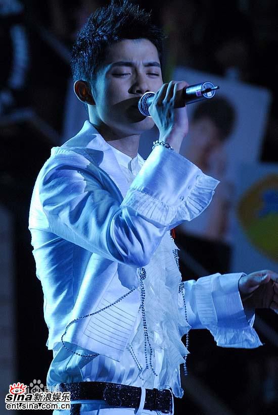 陈奕龙 加油好男儿素颜照壁纸