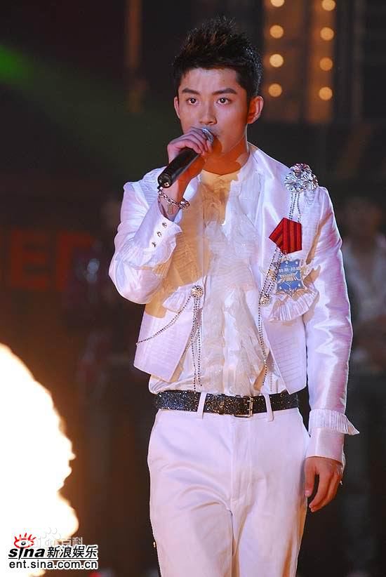 陈奕龙 加油好男儿素颜照壁纸