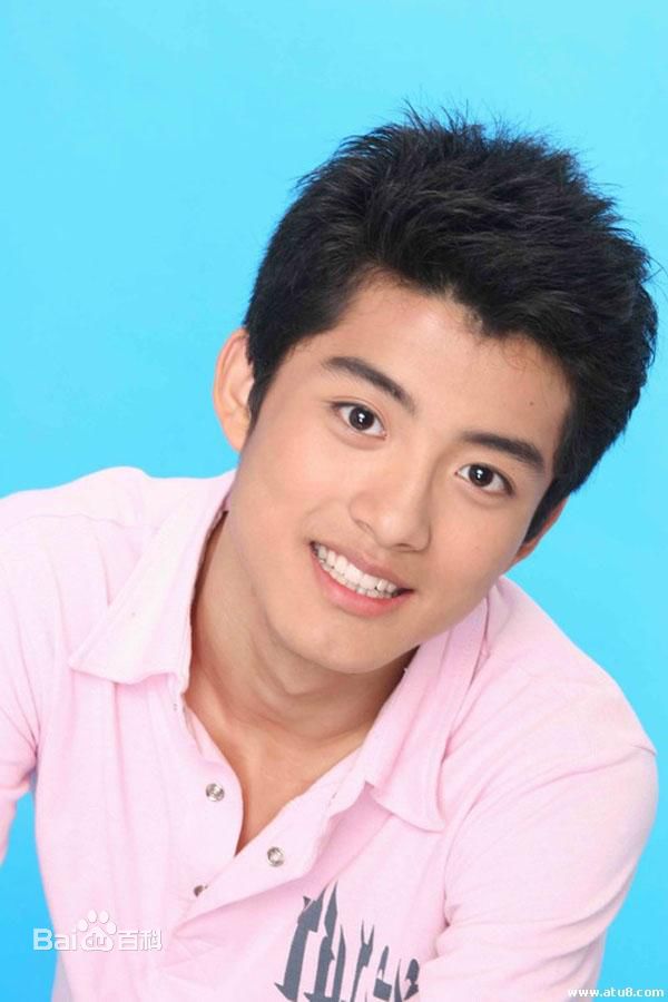 陈奕龙最新早期壁纸