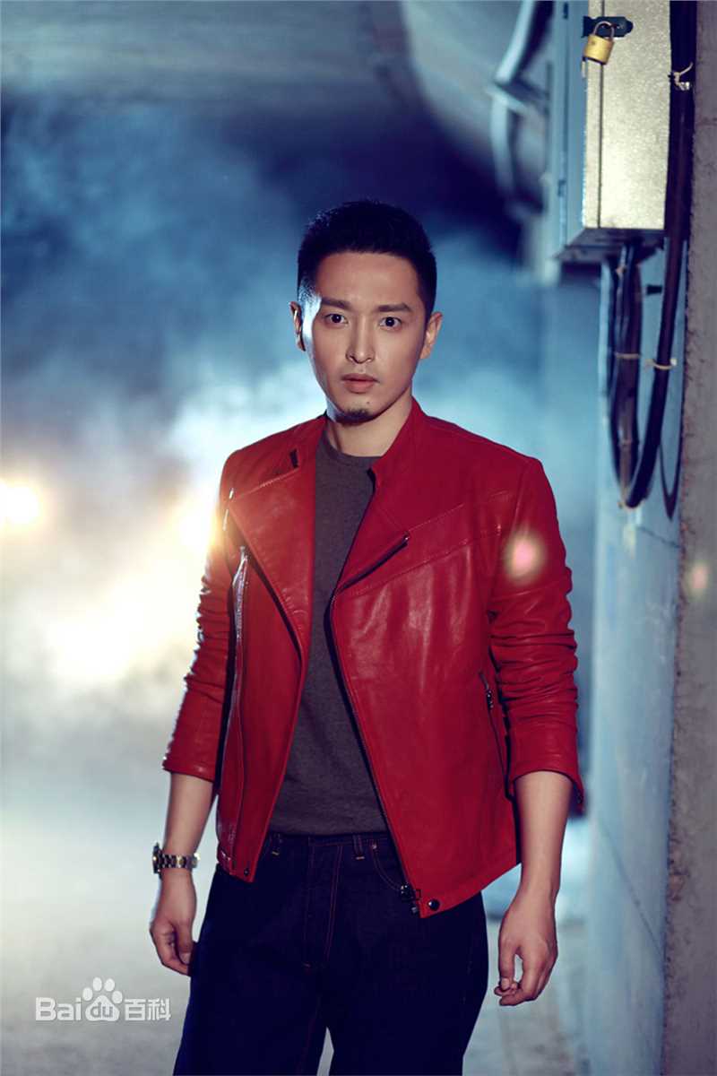 李卓霖最新冉华红衣雅痞壁纸