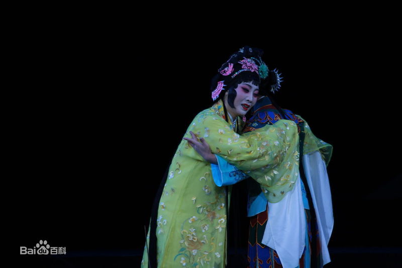 黄依群拜月记剧照