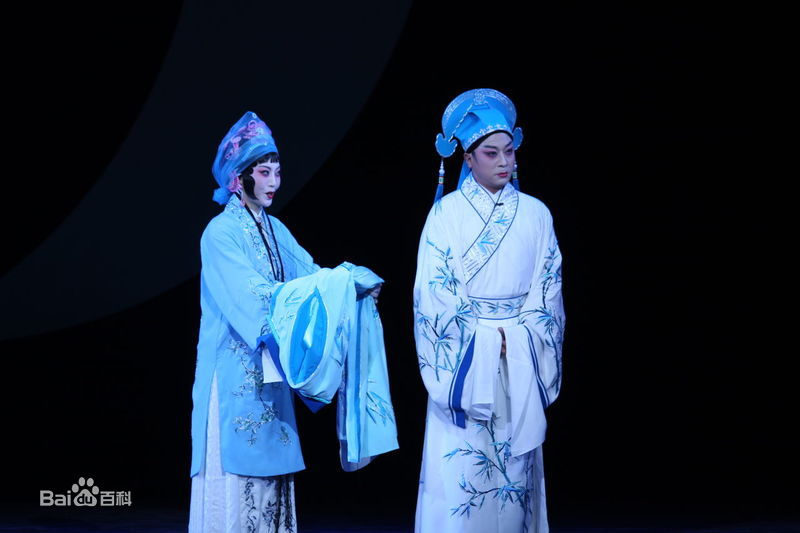 黄依群拜月记剧照