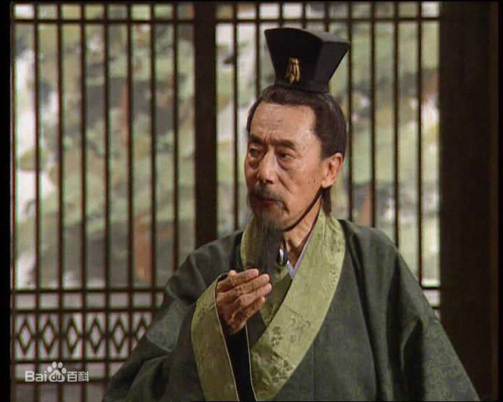 顾岚饰演的荀彧生活照