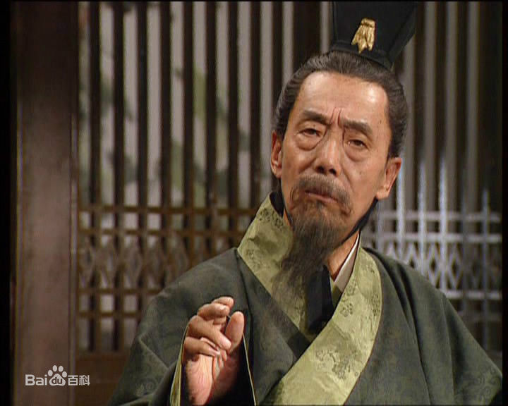 顾岚饰演的荀彧生活照