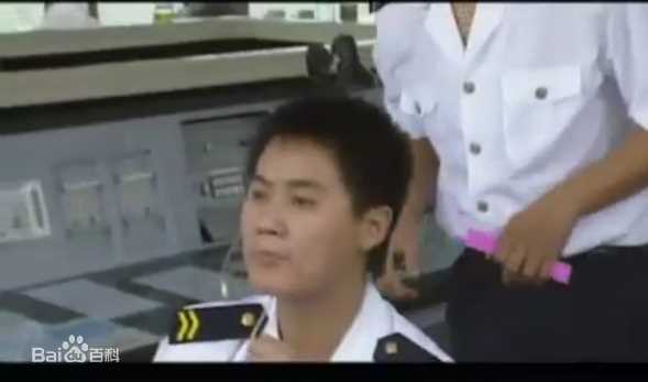 洪宇宙前后照片