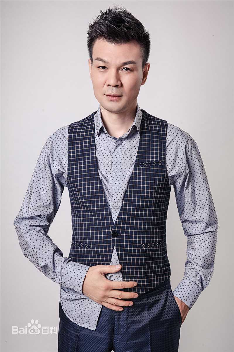 李彬个人照图册