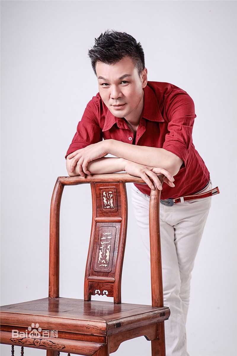 李彬个人照图册