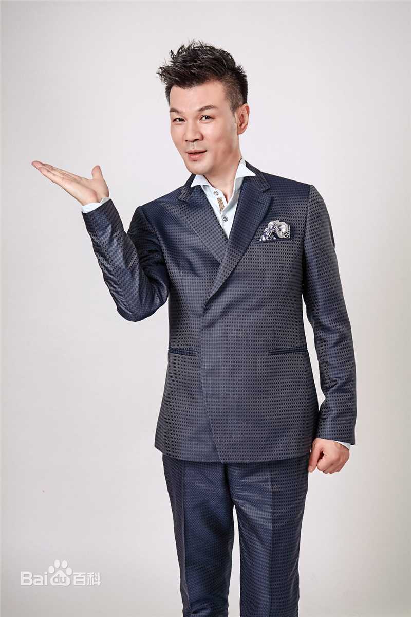 李彬个人照图册