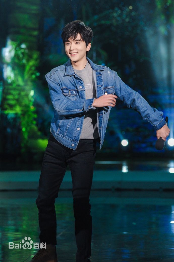 张新成(Steven Zhang)综艺红毯性感图片图集