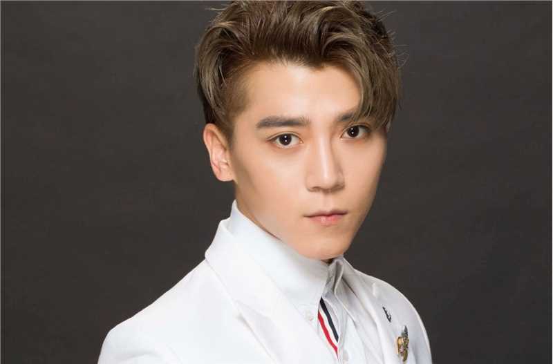 最全毕书尽(Bii、)素颜照