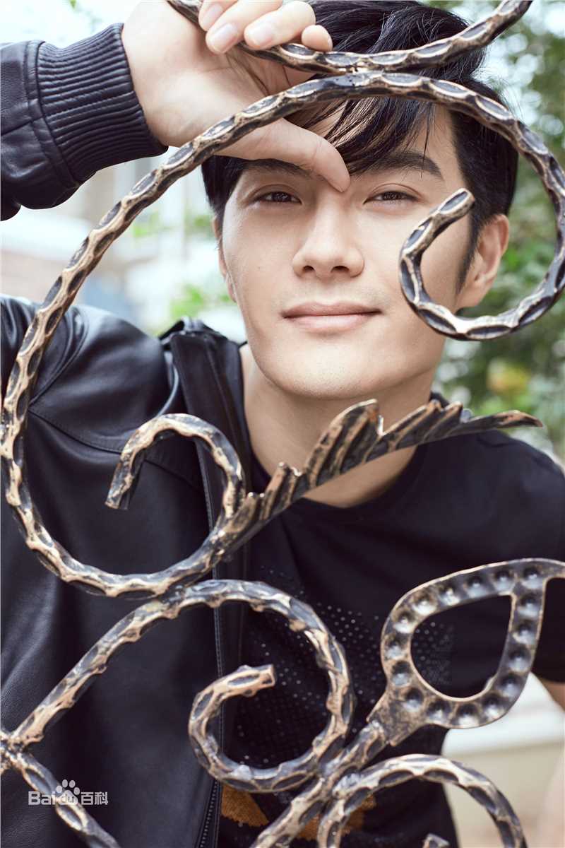 沈泰最新时尚壁纸