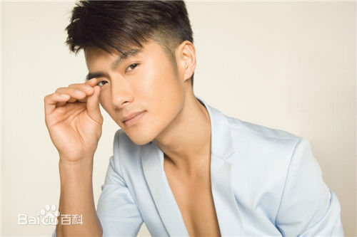 沈泰最新时尚壁纸