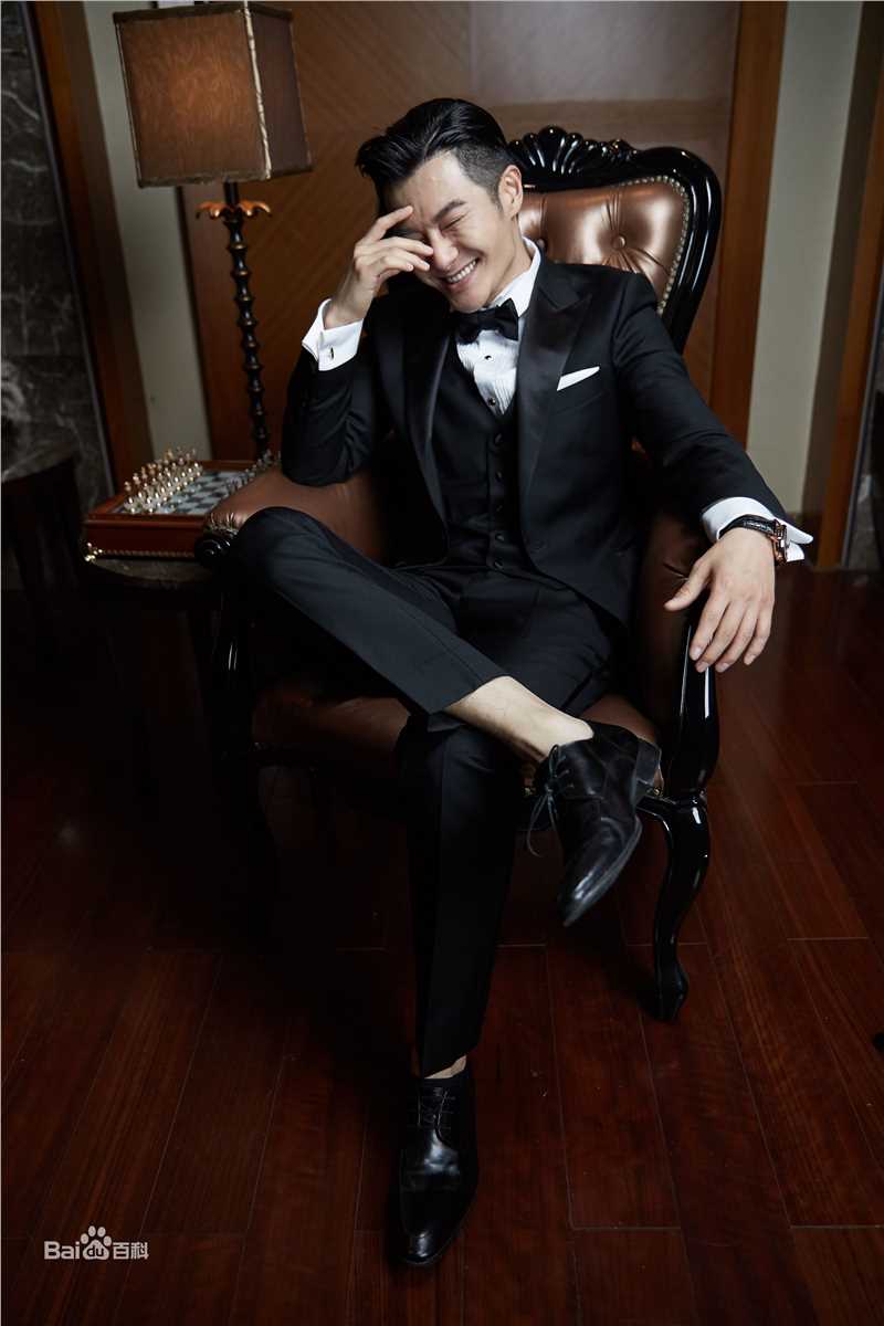 沈泰最新时尚壁纸