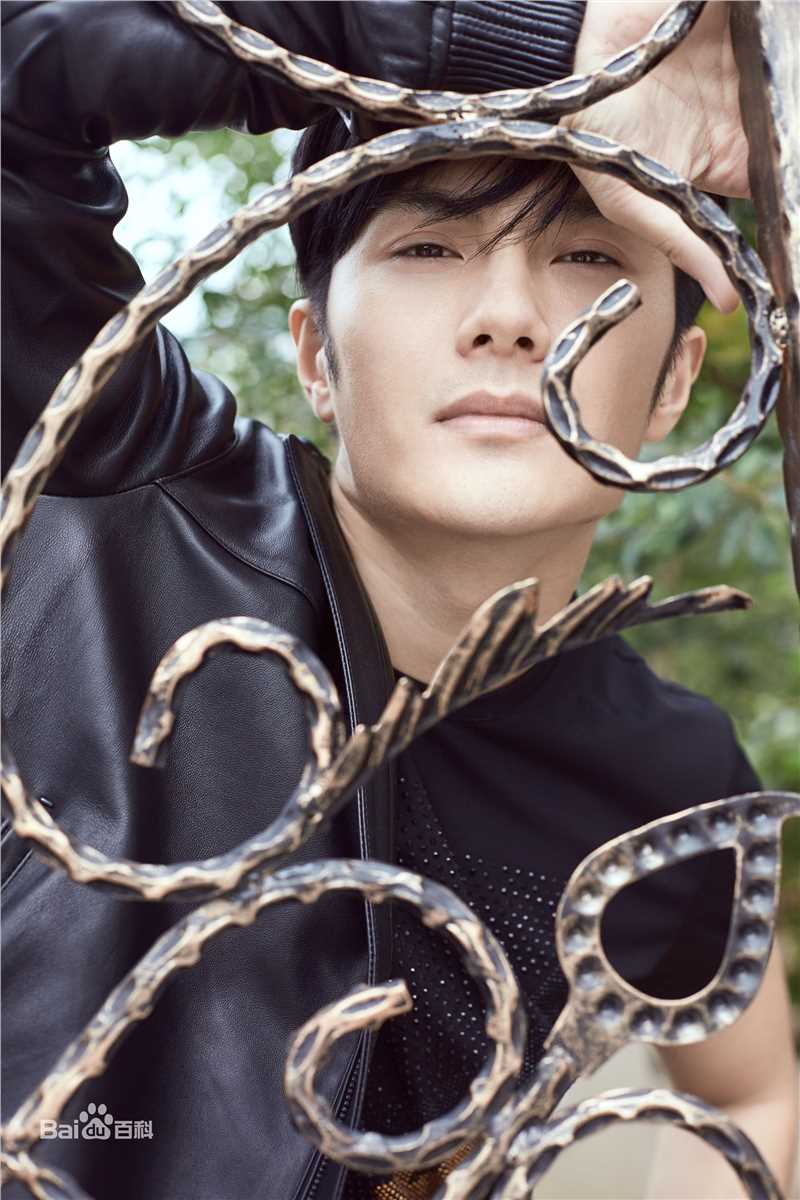 沈泰最新时尚壁纸