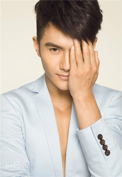 沈泰最新时尚壁纸