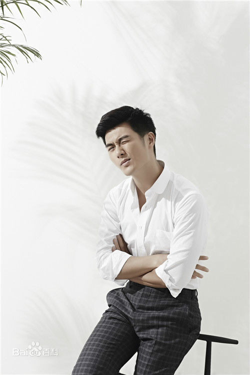 沈泰最新时尚壁纸