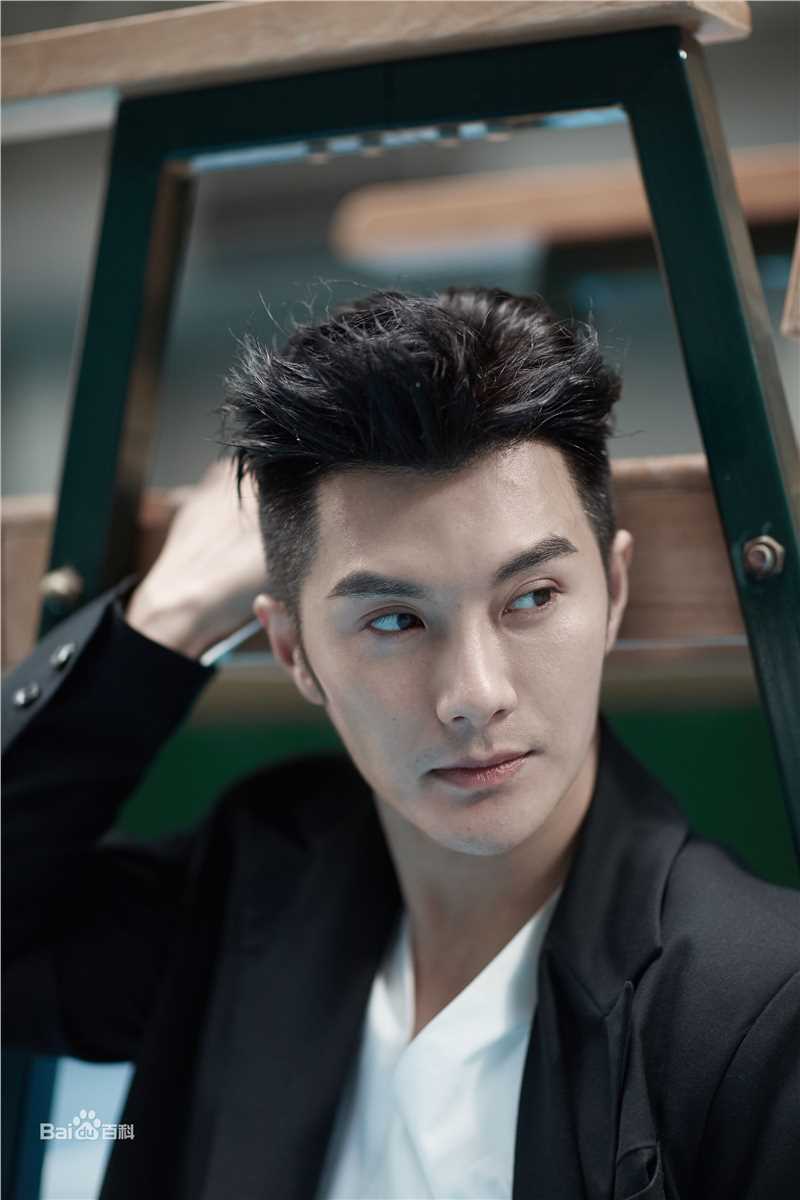 沈泰最新时尚壁纸