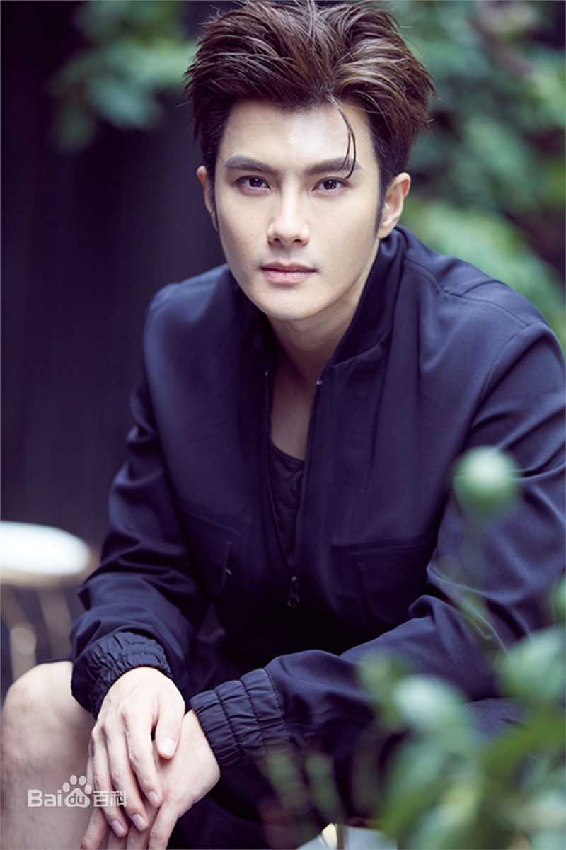 沈泰最新时尚壁纸