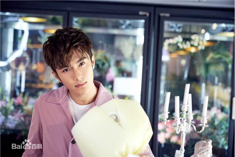 沈泰最新时尚壁纸