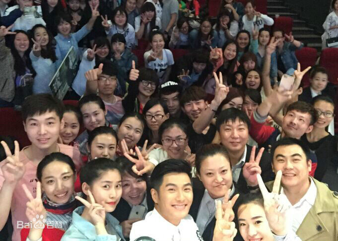 精选沈泰在《何以笙箫默》宣传图片中的图册