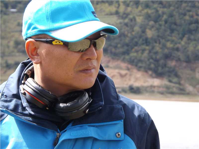 韩晓军现场工作照性感图片图集