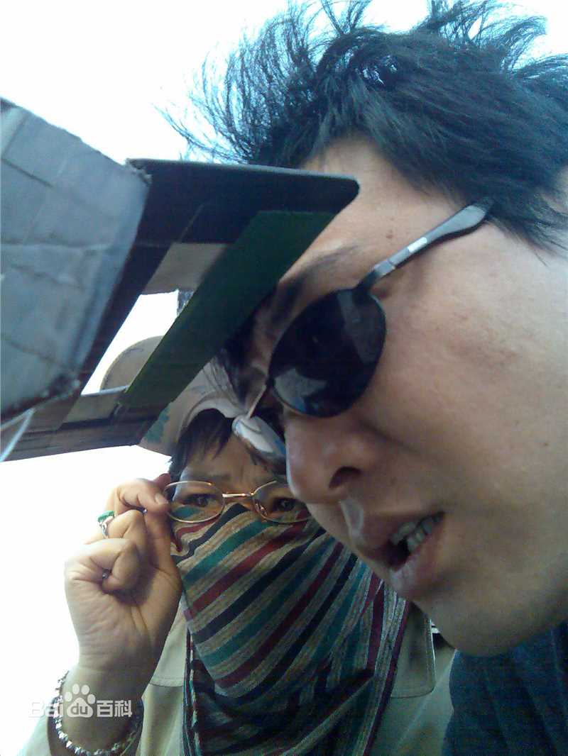 韩晓军现场工作照性感图片图集