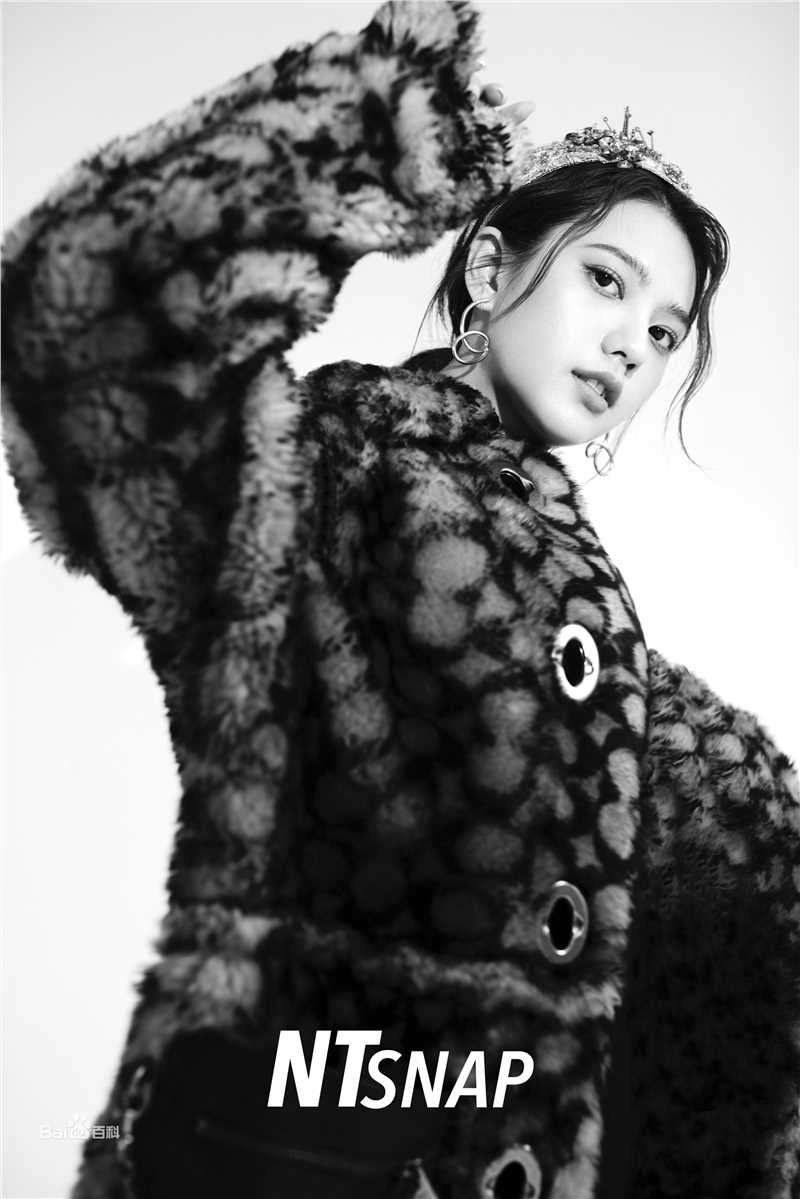 姜珮瑶时尚大片生活照