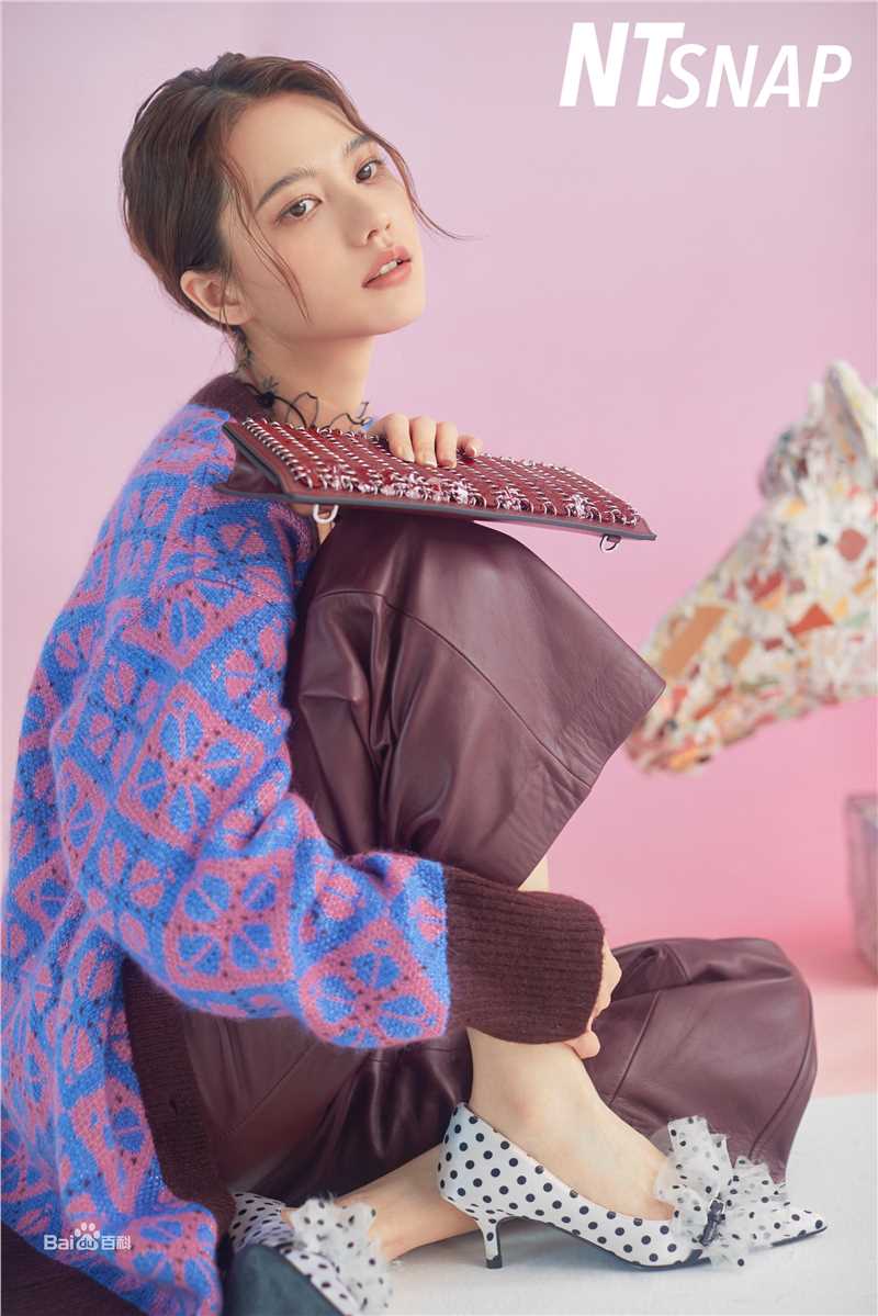 姜珮瑶时尚大片生活照