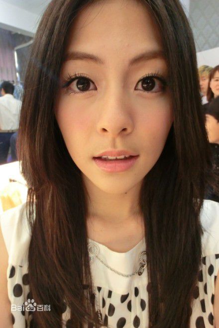 任容萱(Kirsten)容容素颜照相册