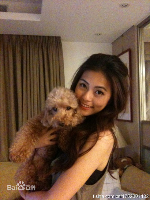 任容萱(Kirsten)微博贴图生活照相册