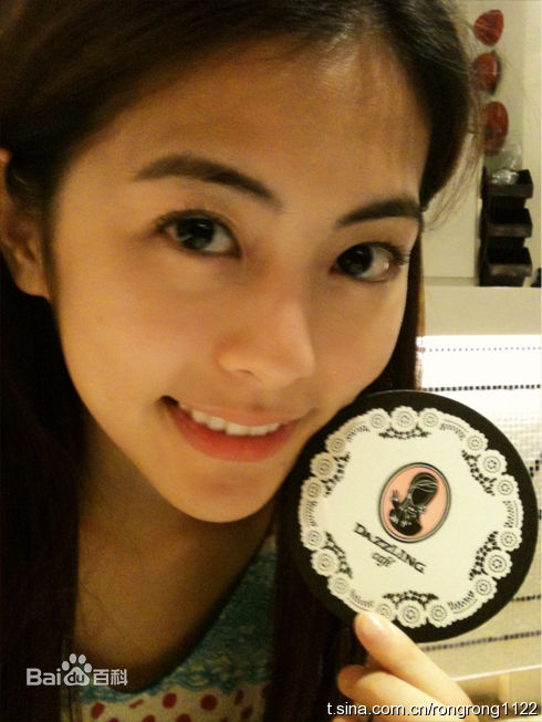 任容萱(Kirsten)微博贴图生活照相册