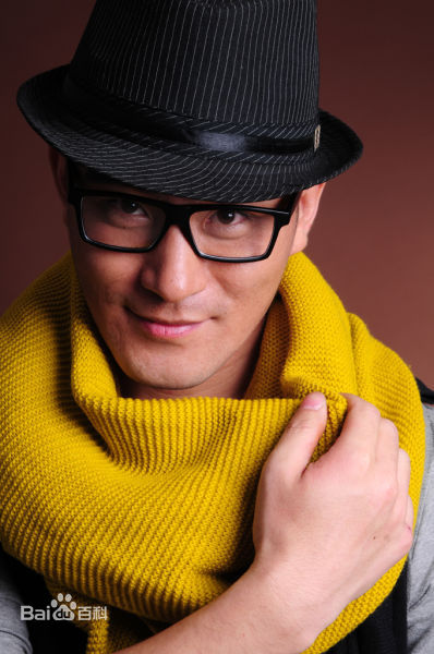 最全樊昊仑素颜照