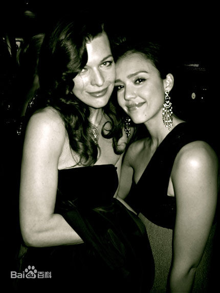 米拉·乔沃维奇(Milla Jovovich)精彩图册1