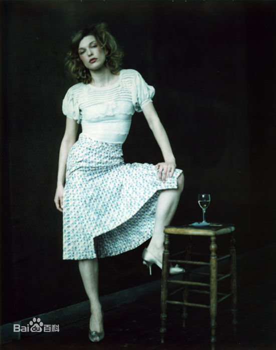 米拉·乔沃维奇(Milla Jovovich)精彩图册1