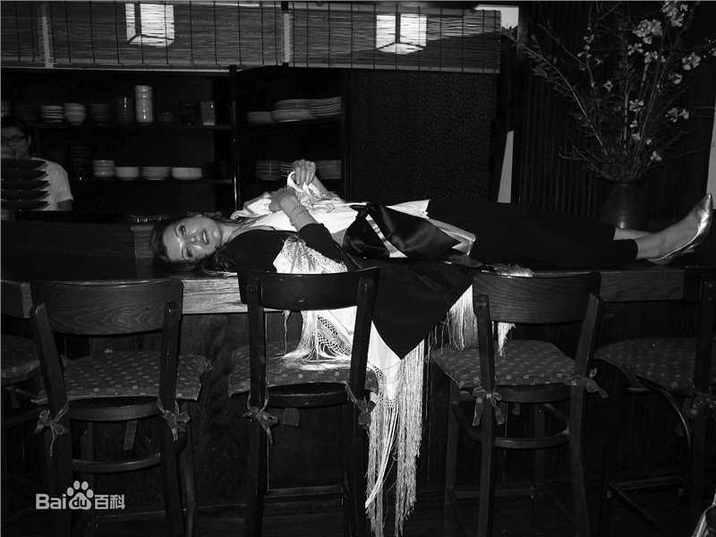 最新米拉·乔沃维奇(Milla Jovovich)精彩图册1