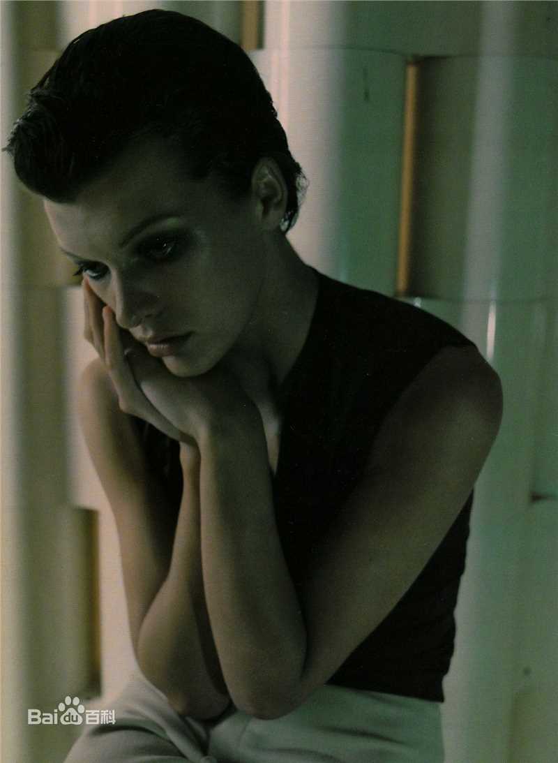 米拉·乔沃维奇(Milla Jovovich)精彩图册2
