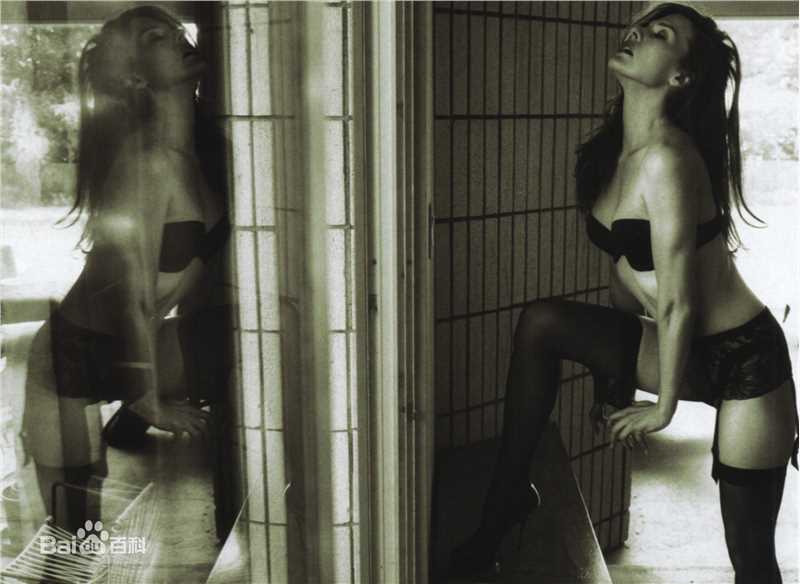 米拉·乔沃维奇(Milla Jovovich)精彩图册2