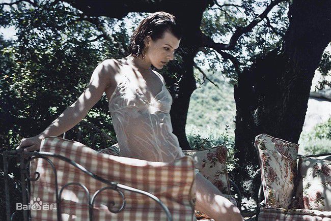 高清米拉·乔沃维奇(Milla Jovovich)精彩图册1
