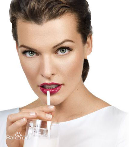 米拉·乔沃维奇(Milla Jovovich)精彩图册1