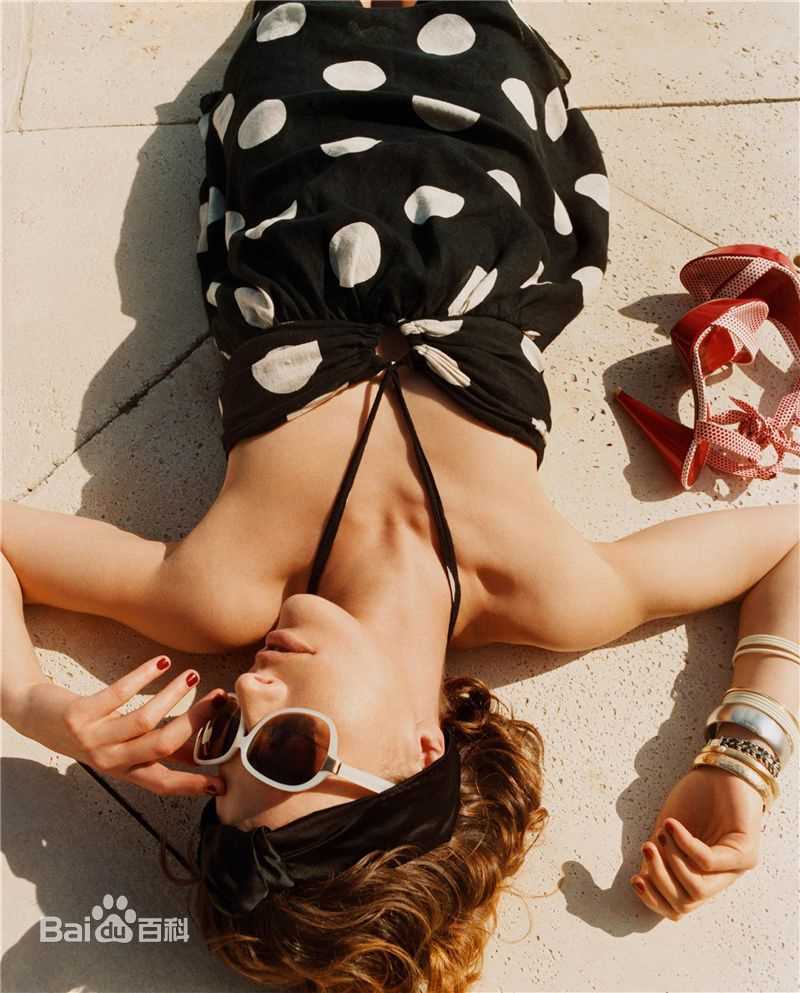 最优质米拉·乔沃维奇(Milla Jovovich)精彩图册1