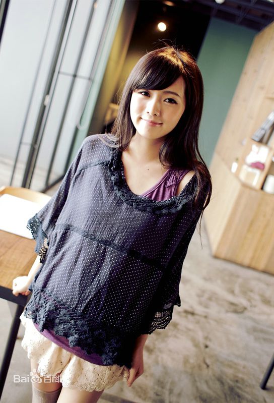 高清简廷芮(Dewi Chien)图片