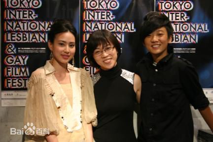 周美玲(Zero·Chou)的导演生涯前后照片