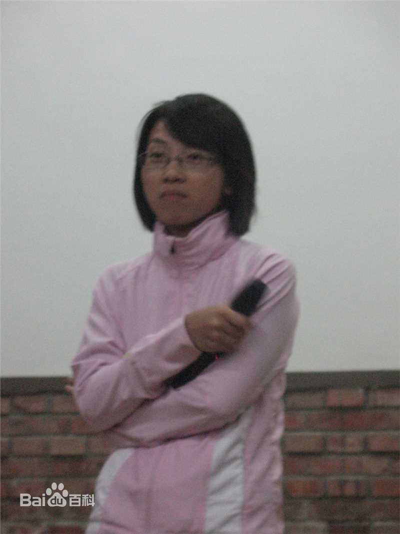 周美玲(Zero·Chou)的导演生涯前后照片