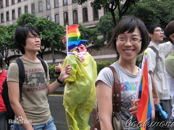 周美玲(Zero·Chou)的导演生涯前后照片